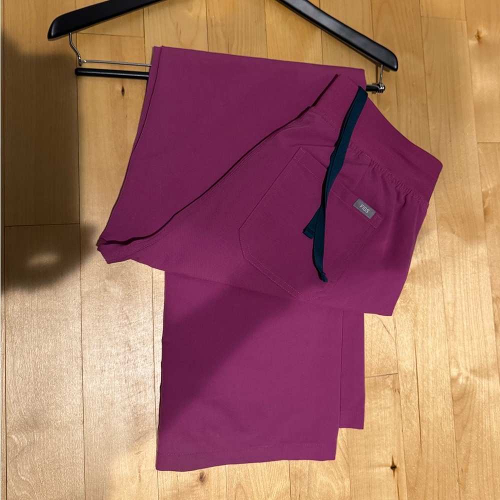 GREAT CONDITION FIGS S/M